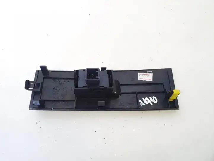 Toyota Corolla Verso AR10 (2004 - 2009) 7423l0f030 Блок кнопок стеклоподъемников — фото 2