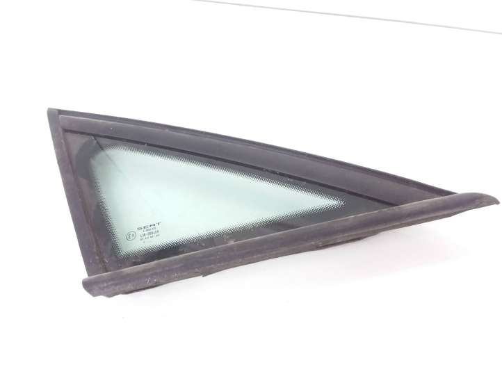 Seat Altea (2004 - 2009)  5P0845412 Треугольное стекло в передней части кузова