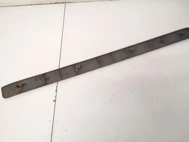 Toyota Avensis Verso (2001 - 2004) 6791644040 Внутренняя отделка заднего порога — фото 2