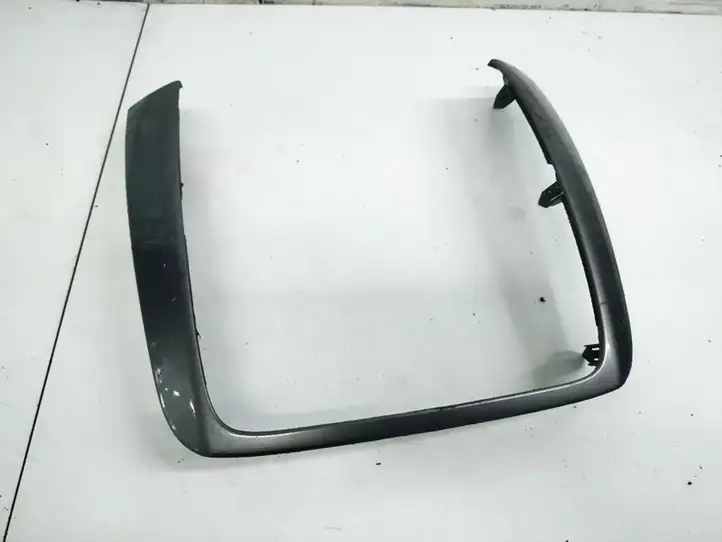 Toyota Avensis Verso (2001 - 2004) 5541444030 Прочие детали салона — фото 1