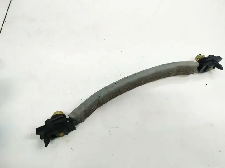 Toyota Avensis Verso (2001 - 2004) Потолочная ручка задняя — фото 2