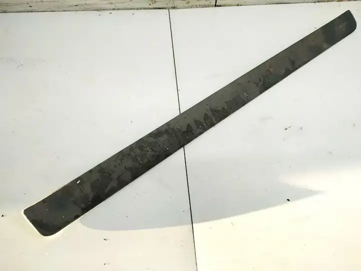 Toyota Avensis Verso (2001 - 2004) 6791544040 Внутренняя отделка переднего порога — фото 1