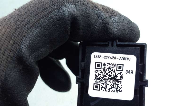 Land Rover Defender (2020 - )  L8B214776BA Включатель (включатели) памяти