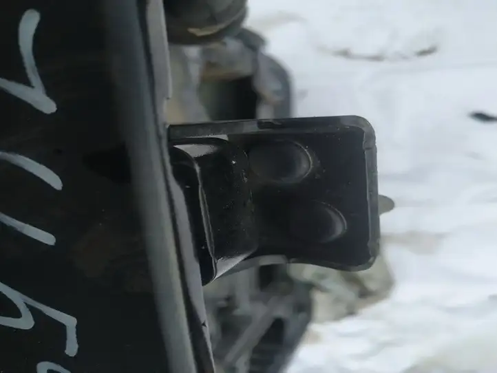 SsangYong Rexton (2001 - 2007) Петли крышки багажника — фото 2