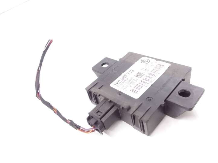 Volkswagen Golf V (2003 - 2009)  1K0907719 Блок двигателя
