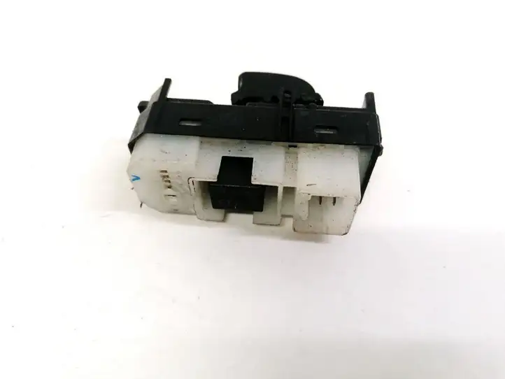Toyota Avensis Verso (2001 - 2004) 8403044020 Блок кнопок стеклоподъемников — фото 2