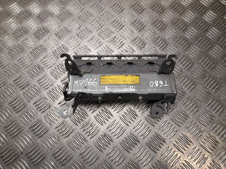 Toyota Prius+ (ZVW40) (2011 - 2018)  TG10B02002 Подушка безопастности колен