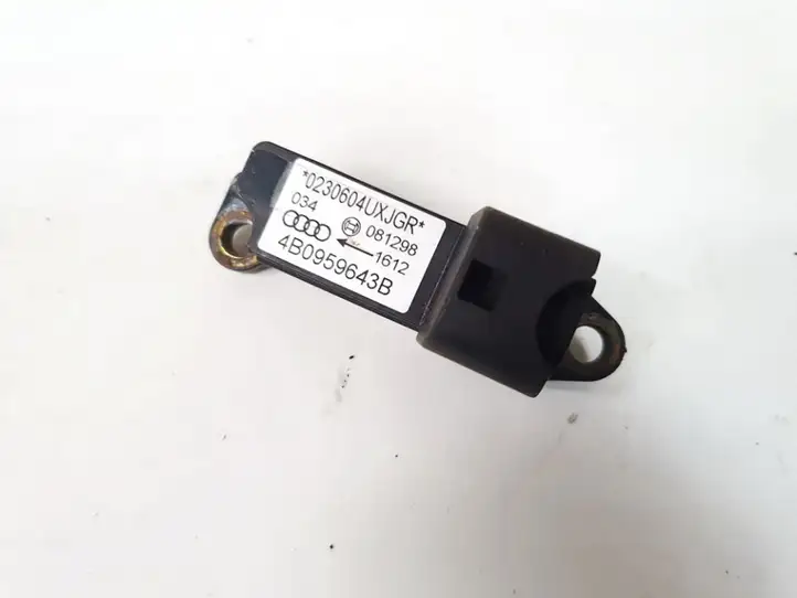 Audi A6 S6 C5 4B (1997 - 2001) 4b0959643b Датчик удара SRS — фото 1