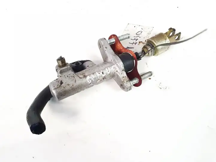 Toyota RAV 4 (XA20) (2000 - 2005) Главный цилиндр сцепления — фото 1