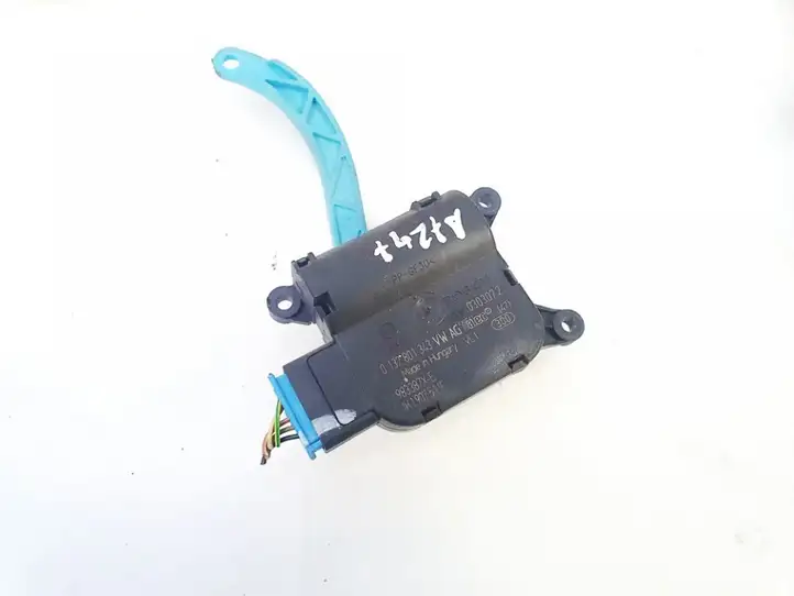 Volkswagen Golf V (2003 - 2009) 0132801343 Двигатель задвижки потока воздуха — фото 1