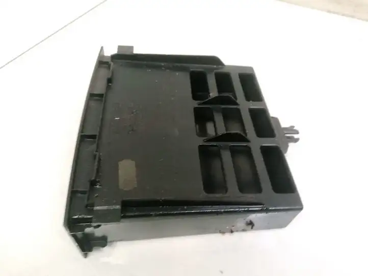 Seat Cordoba (6L) (2002 - 2009) 6l0857232 Вещевой ящик — фото 2