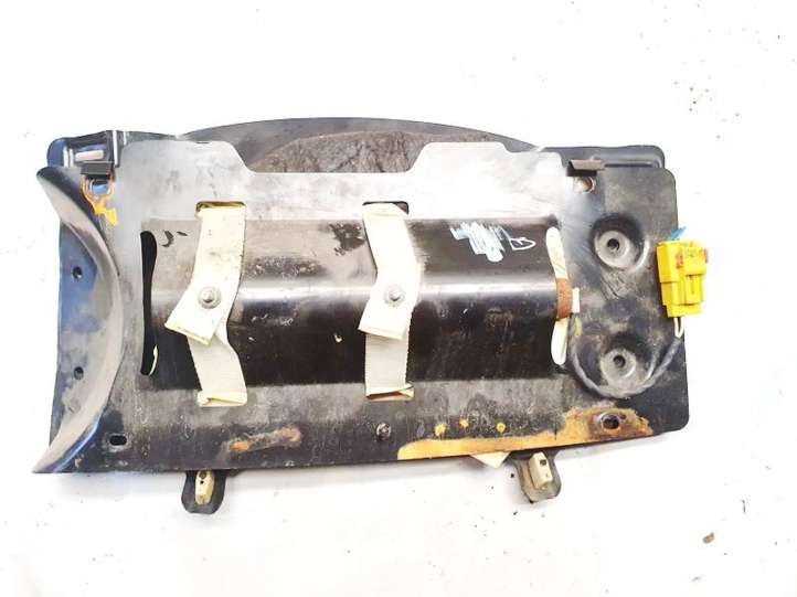 Chrysler Pacifica (2003 - 2008)  p04680550ad Подушка безопастности колен