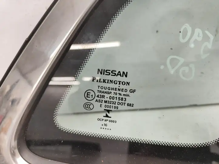 Nissan Qashqai (2013 - 2017) 43R001583 Заднее боковое стекло — фото 2