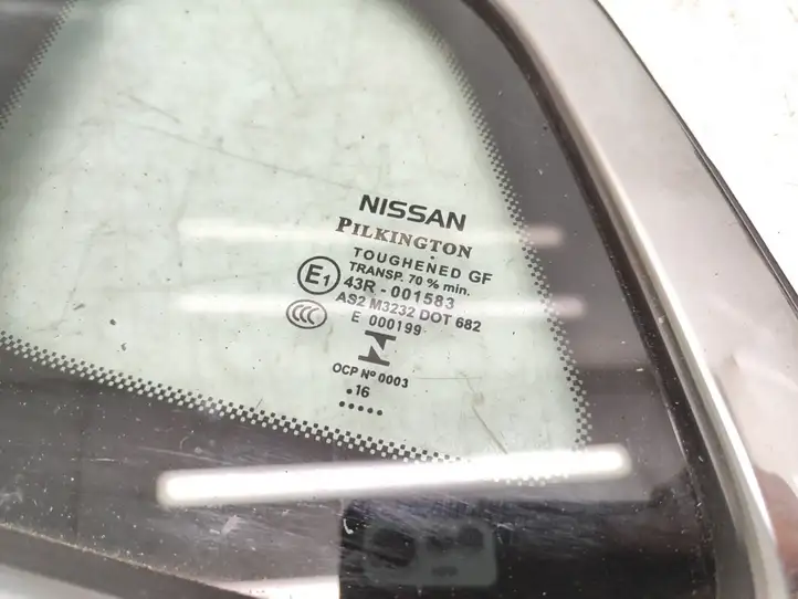 Nissan Qashqai (2013 - 2017) 43R001583 Заднее боковое стекло — фото 2