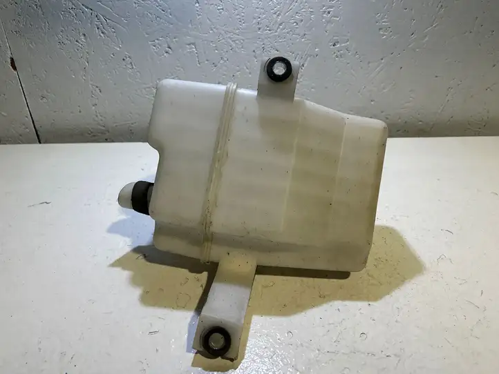 Toyota RAV 4 (XA30) (2006 - 2016)  1789428110 Другая внешняя деталь