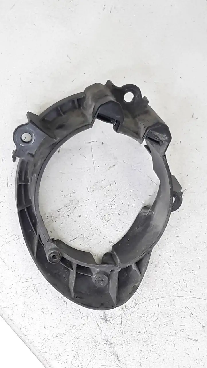 Toyota Avensis T270 (2009 - 2012) 5212805080 Кронштейн противотуманной фары — фото 1