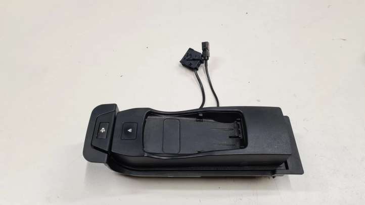 51167118054 BMW 3 E90 E91 Telefono valdymo blokas