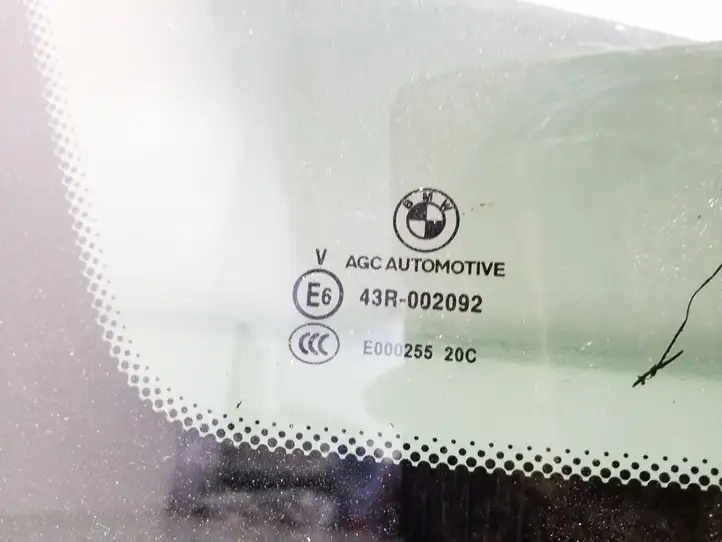 BMW 5 G30 G31 (2016 - ) 7337005 Заднее боковое стекло — фото 3