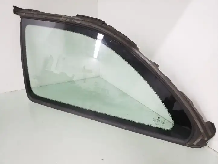 Skoda Octavia Mk2 (1Z) (2004 - 2013) 1Z162219429 Заднее боковое стекло — фото 1