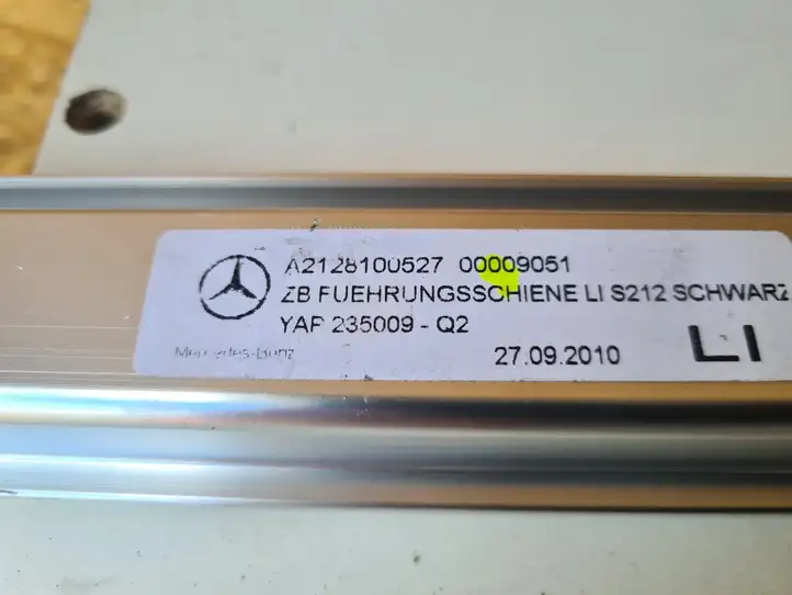 Mercedes-Benz CLS C218,X218 (2011 - 2017) A2128100527 Прочие детали салона — фото 2