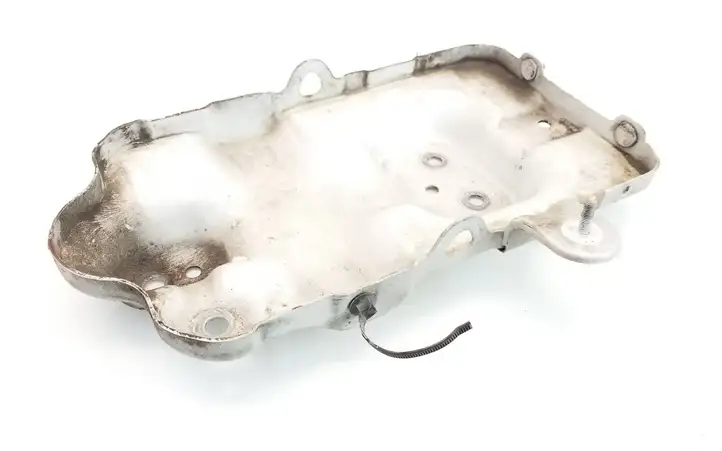 Opel Antara (2006 - 2011) Площадка аккумулятора — фото 2