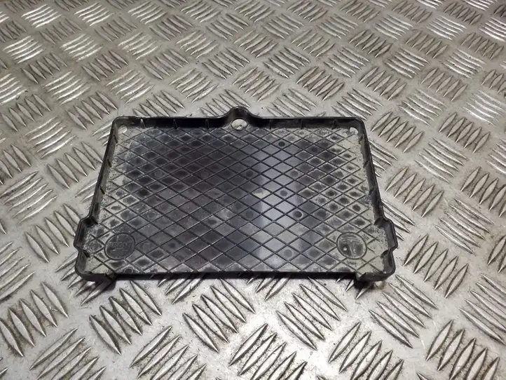 Tesla Model S (2016 - 2021) 102866800C Площадка аккумулятора — фото 1
