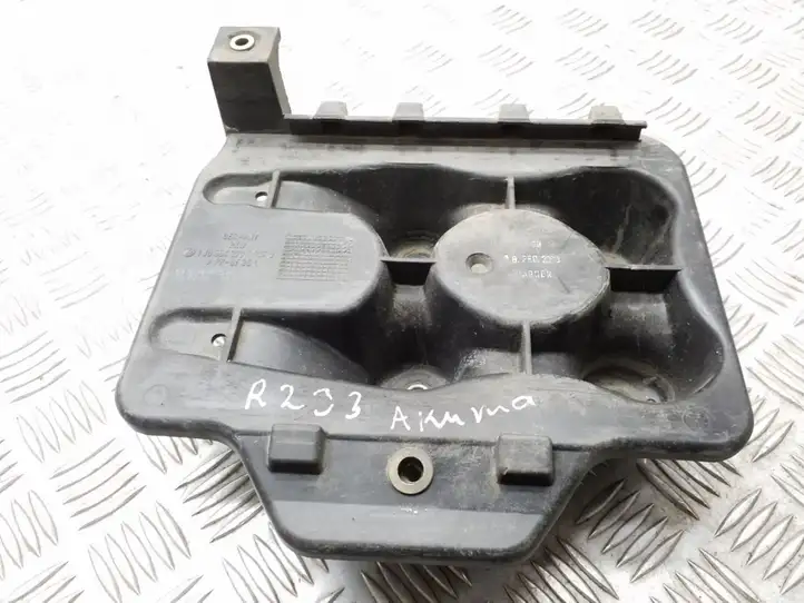 Volkswagen Bora (1998 - 2005) 1J0804373E Площадка аккумулятора — фото 1