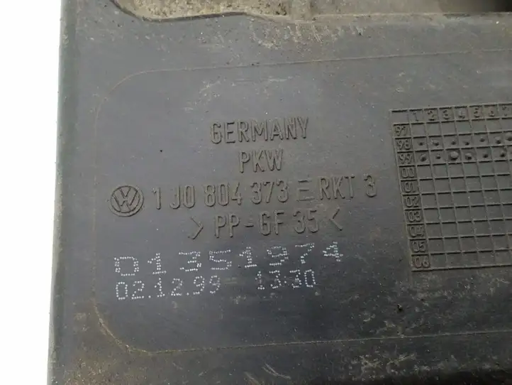 Audi A3/S3 8L (2000 - 2003) 1J0804373E Площадка аккумулятора — фото 2