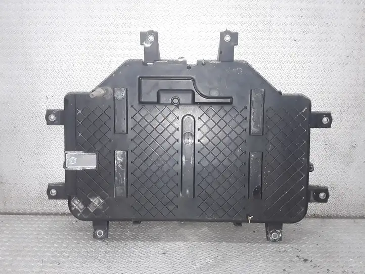 Volkswagen Touareg I (2002 - 2010) 7L6915333 Площадка аккумулятора — фото 4