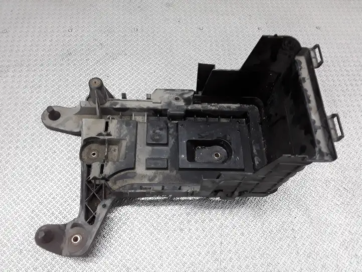 Volkswagen PASSAT B6 (2005 - 2010) 1K0915333 Площадка аккумулятора — фото 1
