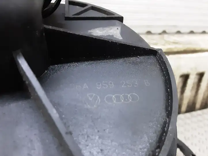 Audi A4 S4 B6 8E 8H (2000 - 2006) 06A959253B Насос вторичного воздуха — фото 4