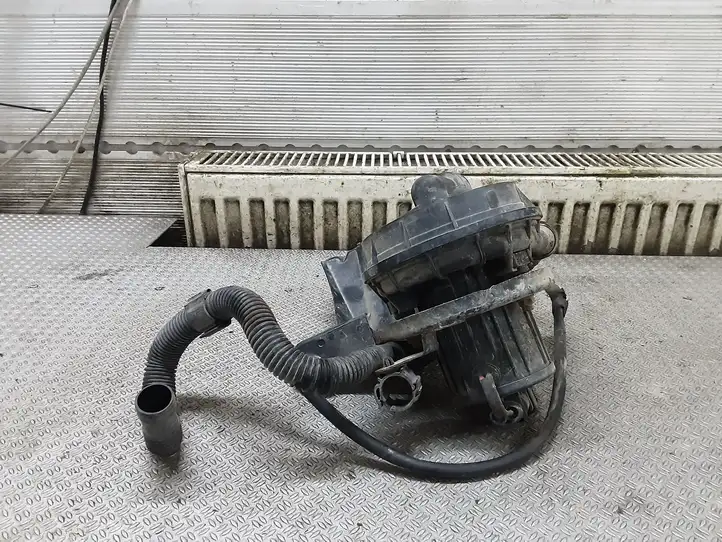 Volkswagen PASSAT B5.5 (2001 - 2005)  06A959253B Вторичный воздушный насос