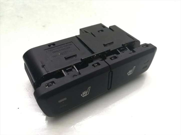 Kia Optima (2010 - 2013)  93710-2T000 Включатель обогрева