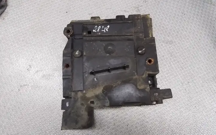 Renault Espace - Grand espace IV (2004 - 2014) 1065000 Площадка аккумулятора — фото 1