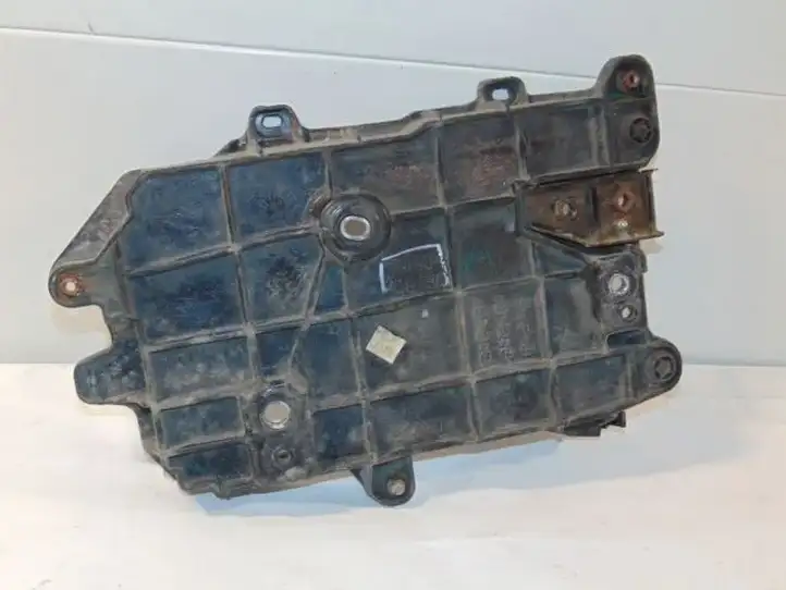 Toyota Camry VIII XV70 (2017 - 2020) 7440406190 Площадка аккумулятора — фото 3
