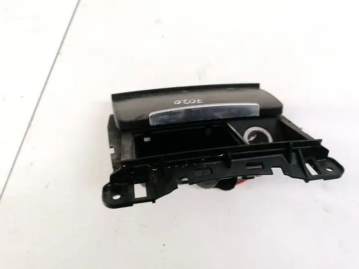 Audi A5 8T 8F (2011 - 2016) 8K0857965 Передняя пепельница — фото 1