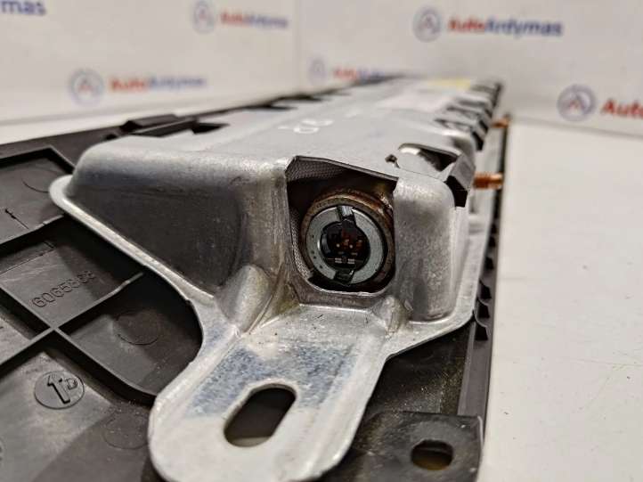 BMW 7 F01 F02 F03 F04 (2008 - 2016)  9176282 Подушка безопастности колен