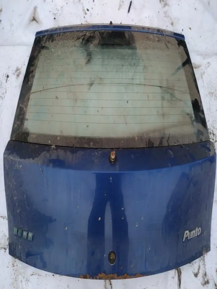 Fiat Punto (188) (1999 - 2010) Крышка багажника — фото 1