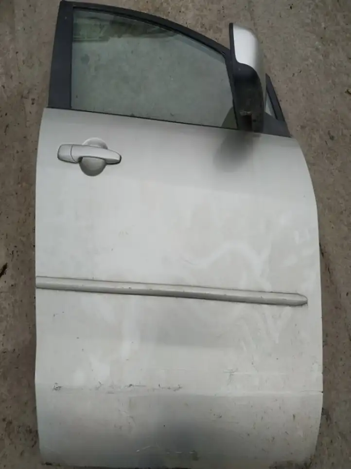 Mazda 5 (2005 - 2010) Дверь — фото 1