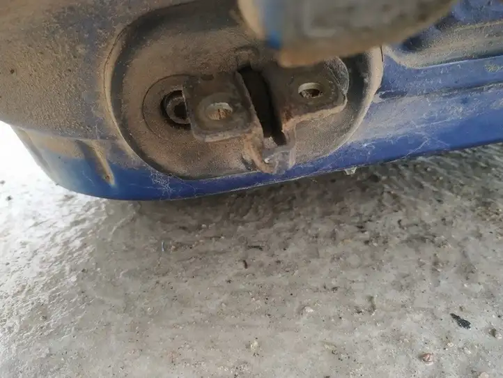 Fiat Punto (188) (1999 - 2010) Ограничитель задней двери — фото 1
