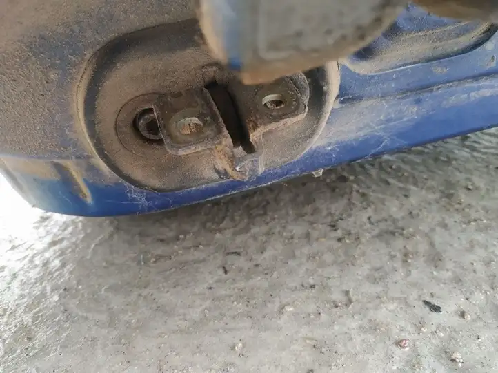 Fiat Punto (188) (1999 - 2010) Ограничитель задней двери — фото 3