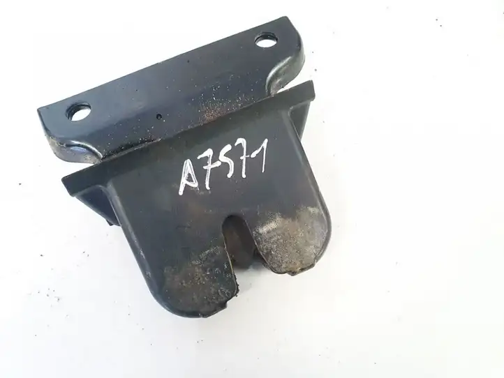 Audi A3/S3 8L (1996 - 2000) 8l0827520c Замок крышки багажника — фото 2