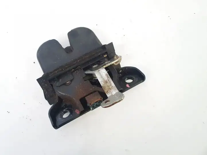 Audi A3/S3 8L (1996 - 2000) 8l0827520c Замок крышки багажника — фото 3