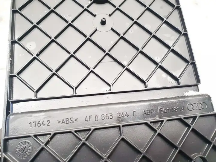 Audi A6 S6 C6 4F (2004 - 2008) 4f0863244c Прочие детали салона — фото 3