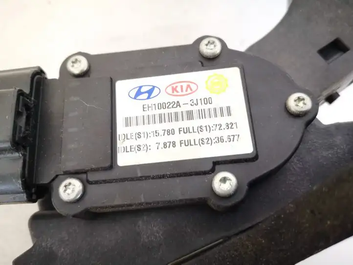 Hyundai ix 55 (2006 - 2012) 10022a3j100 Педаль акселератора — фото 2