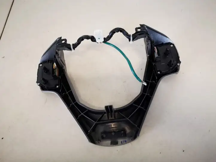 Toyota Verso (2009 - 2012) 451000f290 Кнопки на рулевом колесе — фото 2
