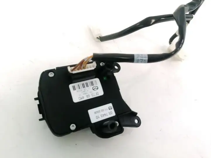 Mazda 2 (2007 - 2010) DF73664M0 Кнопки на рулевом колесе — фото 2