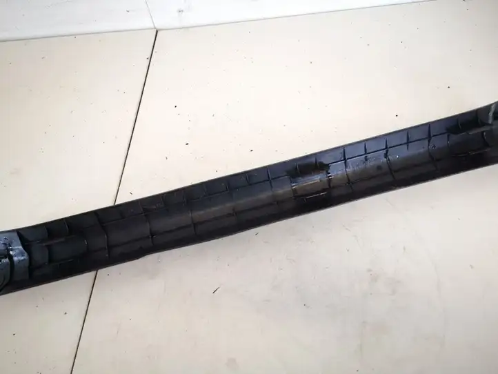 Toyota Verso (2009 - 2012) 679130f020 Внутренняя отделка переднего порога — фото 2