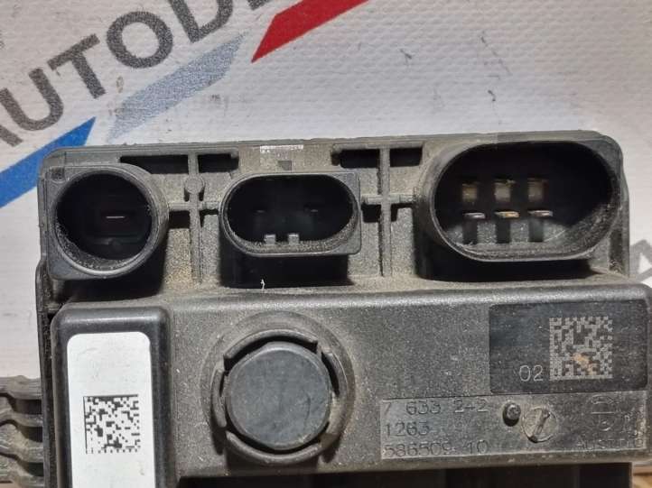 BMW 2 F22 F23 (2013 - 2017)  7633242 Блок управления питанием