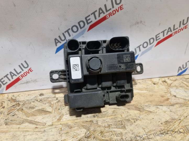 BMW 2 F22 F23 (2013 - 2017)  7633242 Блок управления питанием